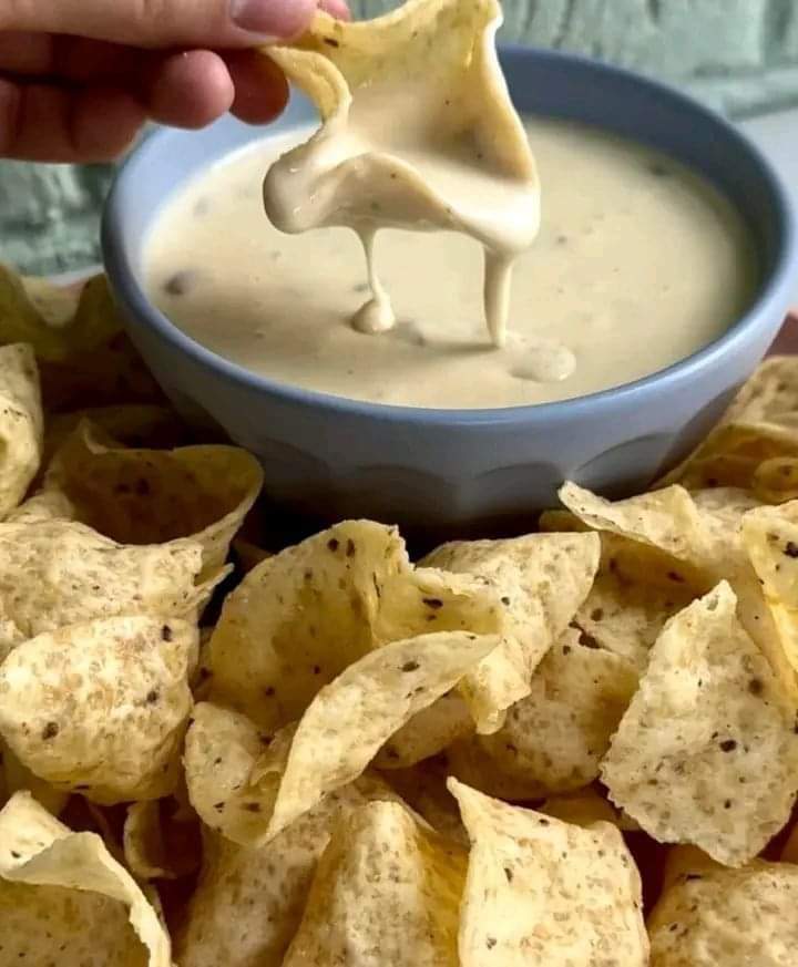 Mexican Restaurant Style White Cheese (Queso) Dip » Kingcareers.net